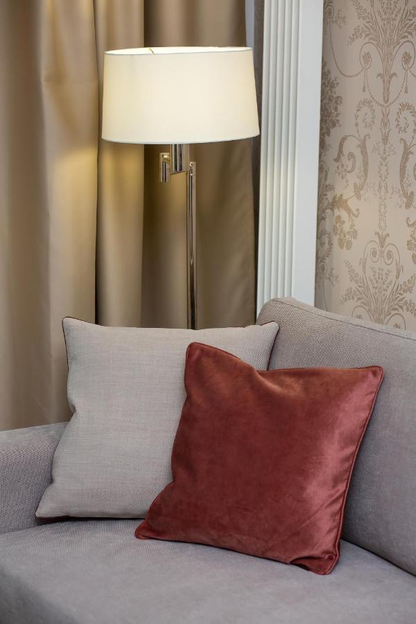 Royal City Center Mennica Residence By Noclegi Renters ワルシャワ エクステリア 写真