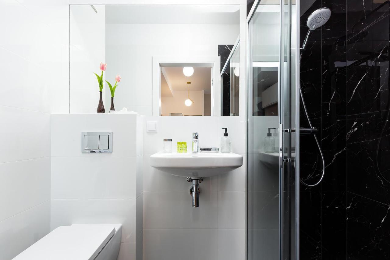 Royal City Center Mennica Residence By Noclegi Renters ワルシャワ エクステリア 写真