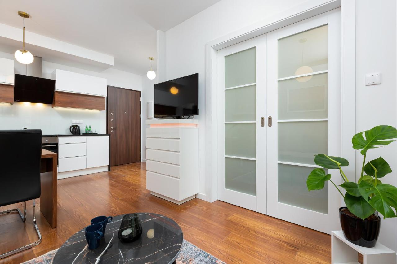 Royal City Center Mennica Residence By Noclegi Renters ワルシャワ エクステリア 写真